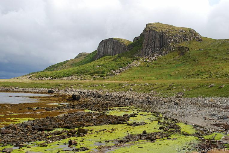 ENE-20070524-0027.jpg - Staffin Bay, Trotternish, Isle of Skye